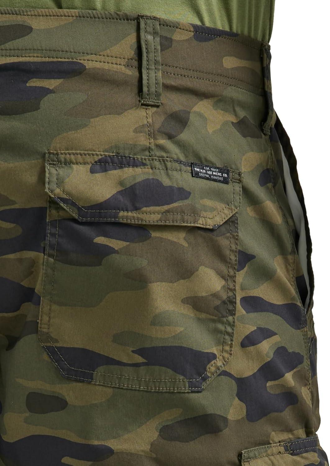 imageLee Mens Big amp Tall Extreme Motion Crossroad Cargo ShortTraditional Camo