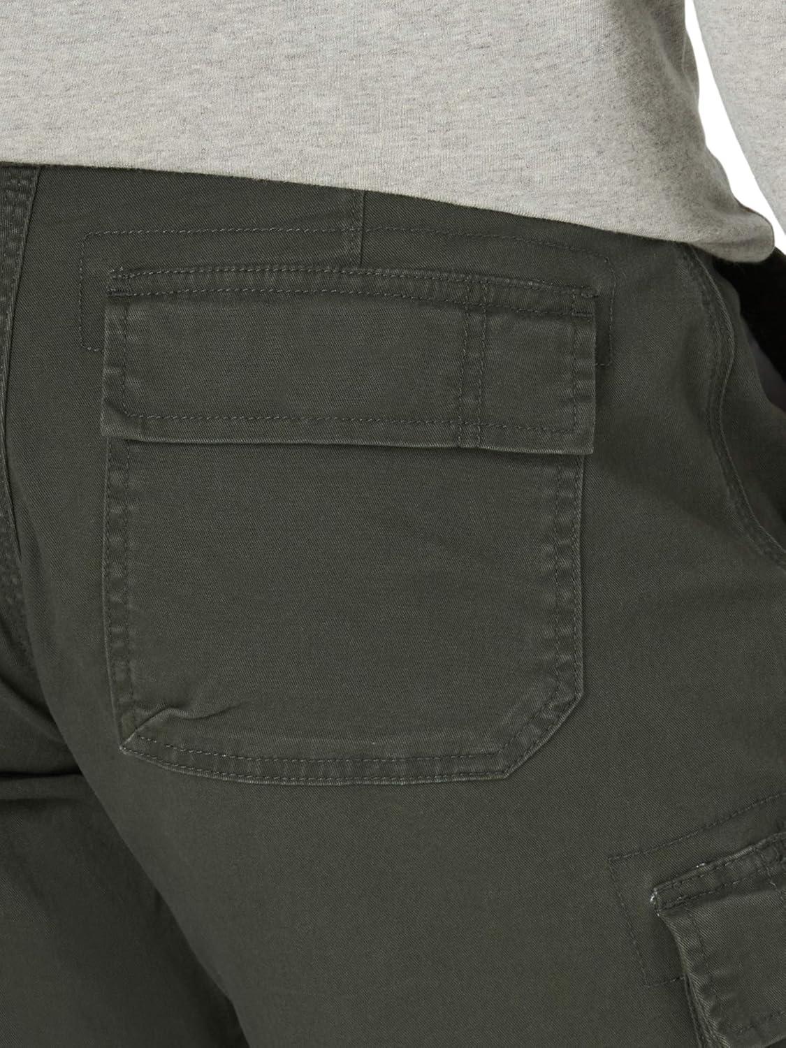 imageLee Mens Extreme Motion Carolina Cargo ShortFrontier Olive