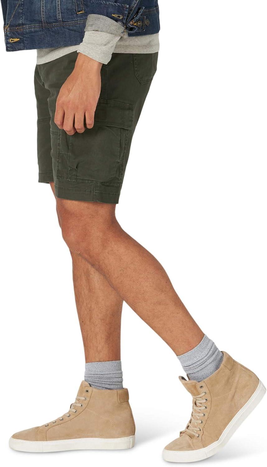 imageLee Mens Extreme Motion Carolina Cargo ShortFrontier Olive