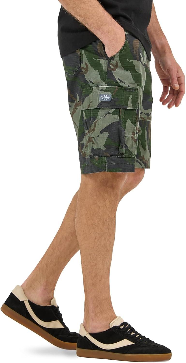 imageLee Mens Extreme Motion Carolina Cargo ShortOlive Macon Camo Ripstop