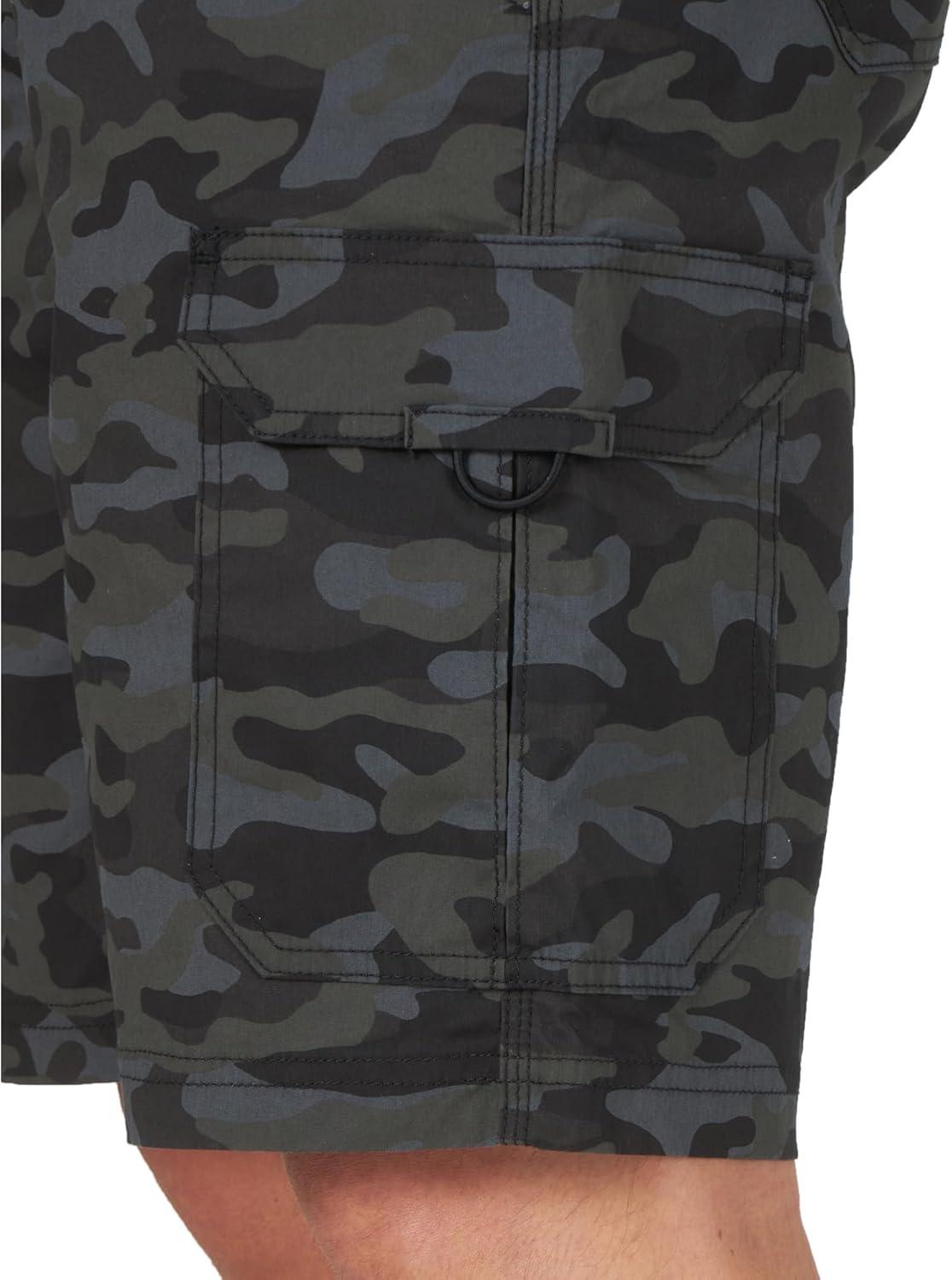 imageLee Mens Extreme Motion Crossroad Cargo ShortBlack Camo