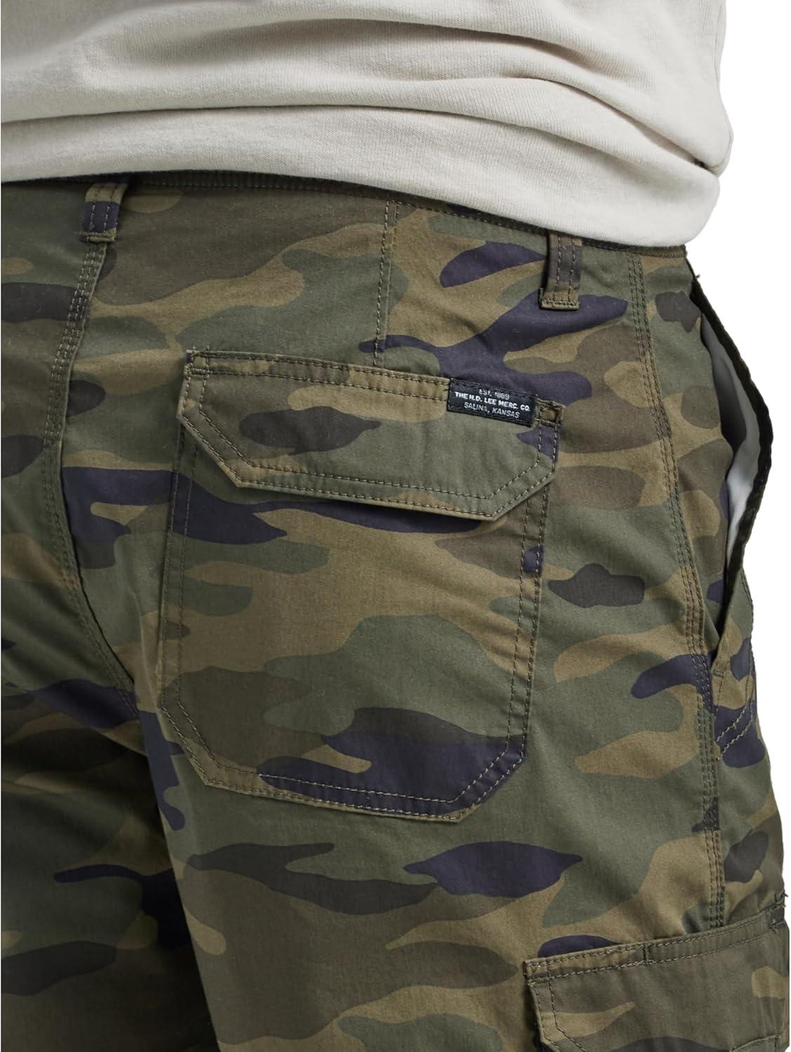 imageLee Mens Extreme Motion Crossroad Cargo ShortTraditional Camo