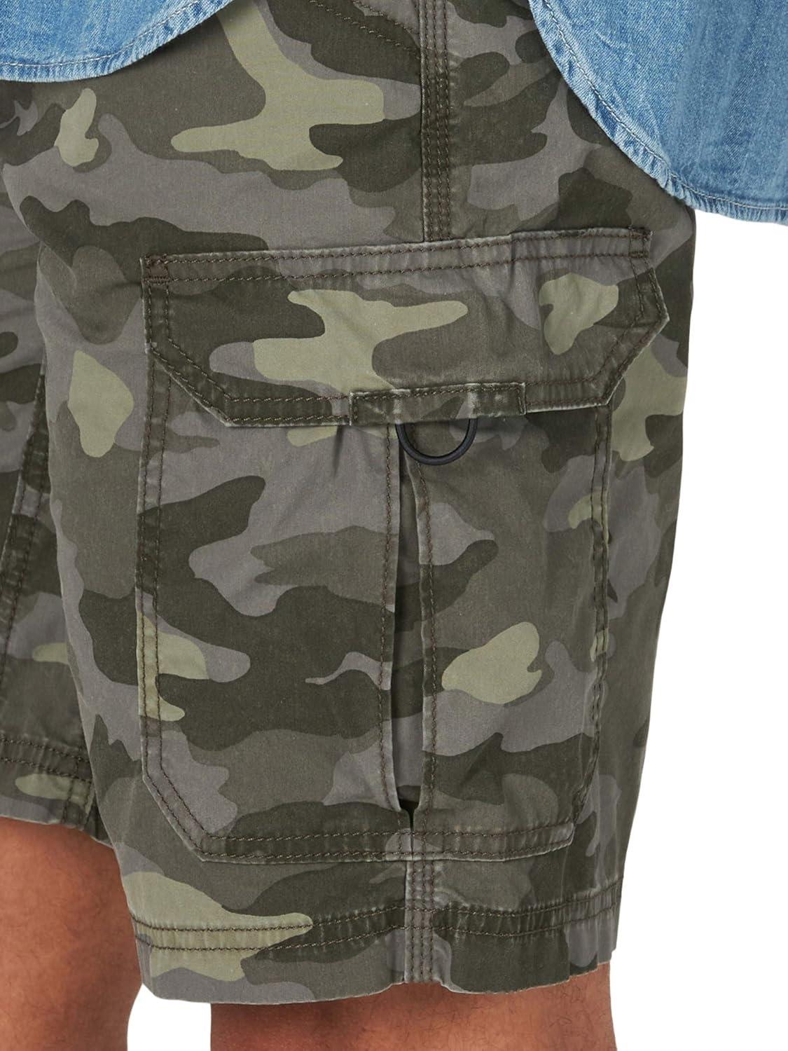 imageLee Mens Extreme Motion Crossroad Cargo ShortWoodland Camo