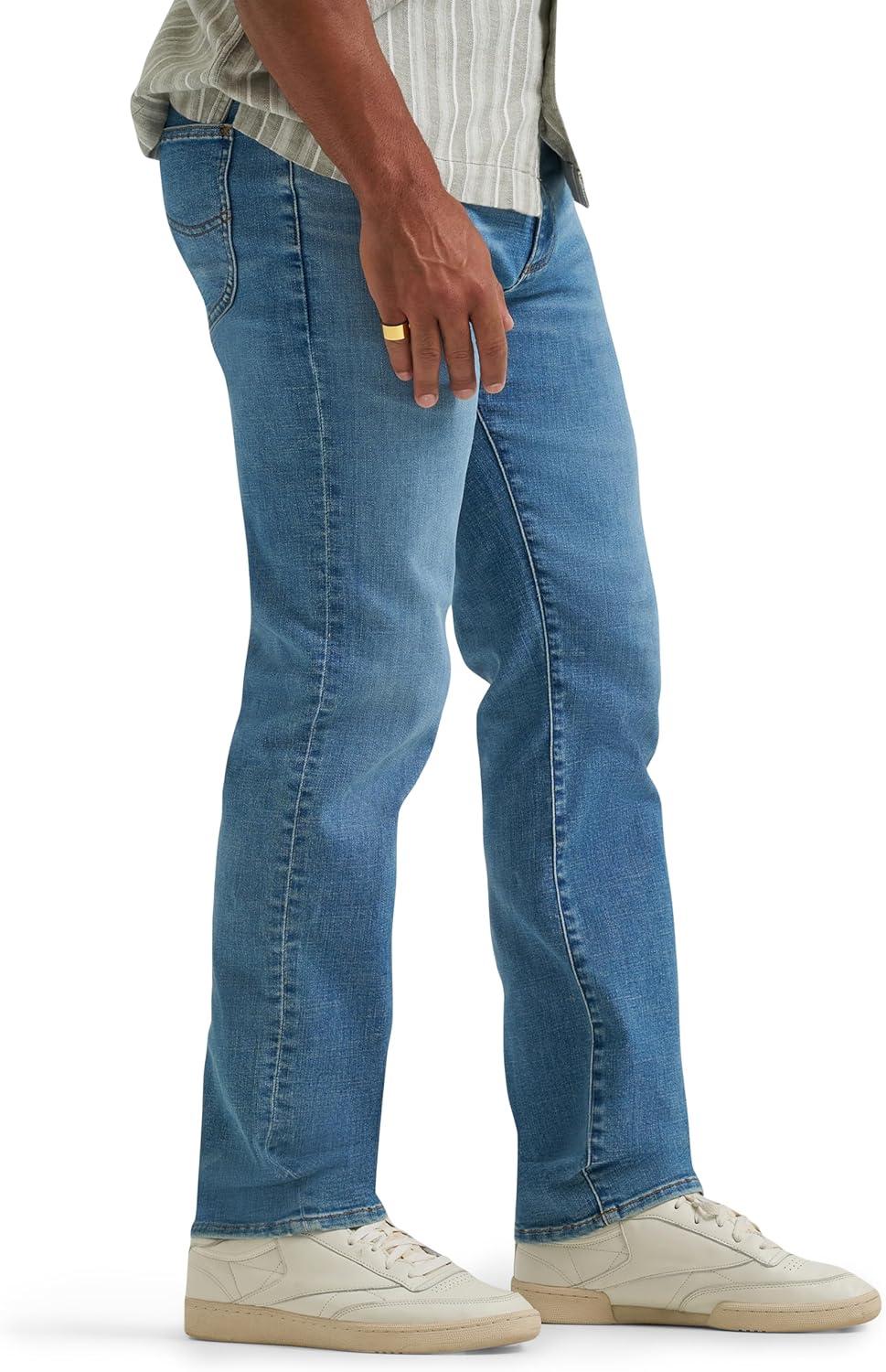 imageLee Mens Extreme Motion Regular Straight Jean with Cool TempAugust