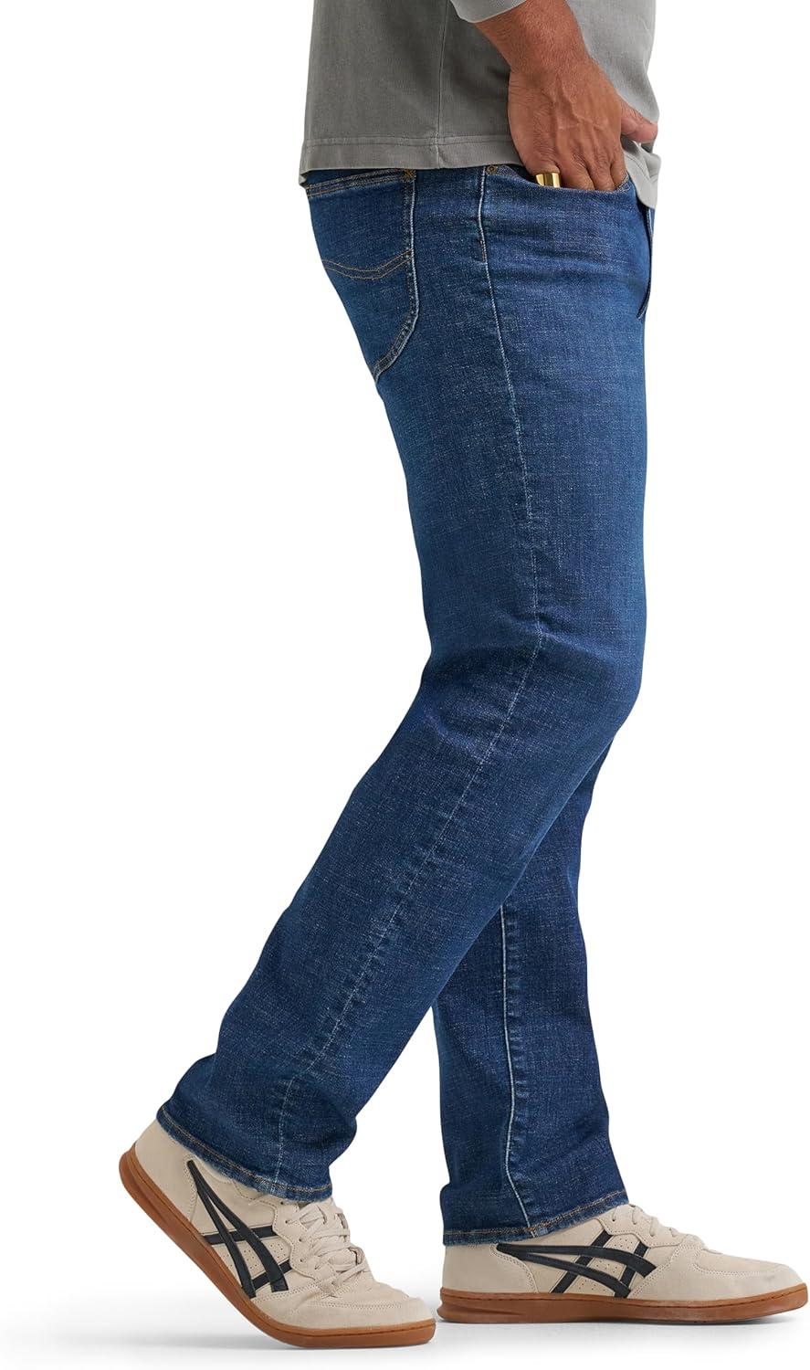 imageLee Mens Extreme Motion Regular Straight Jean with Cool TempStronghold