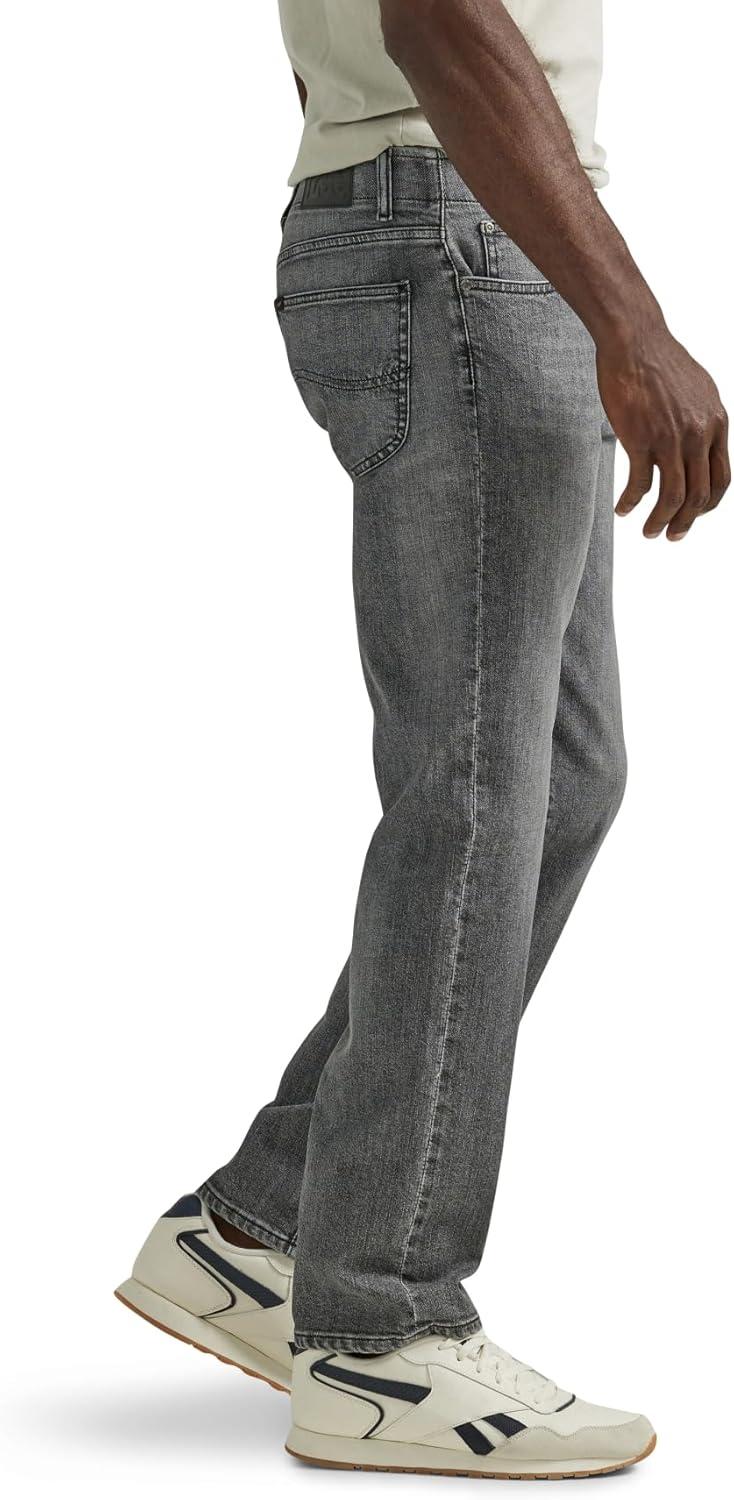 imageLee Mens Extreme Motion Regular Straight JeanOscelo
