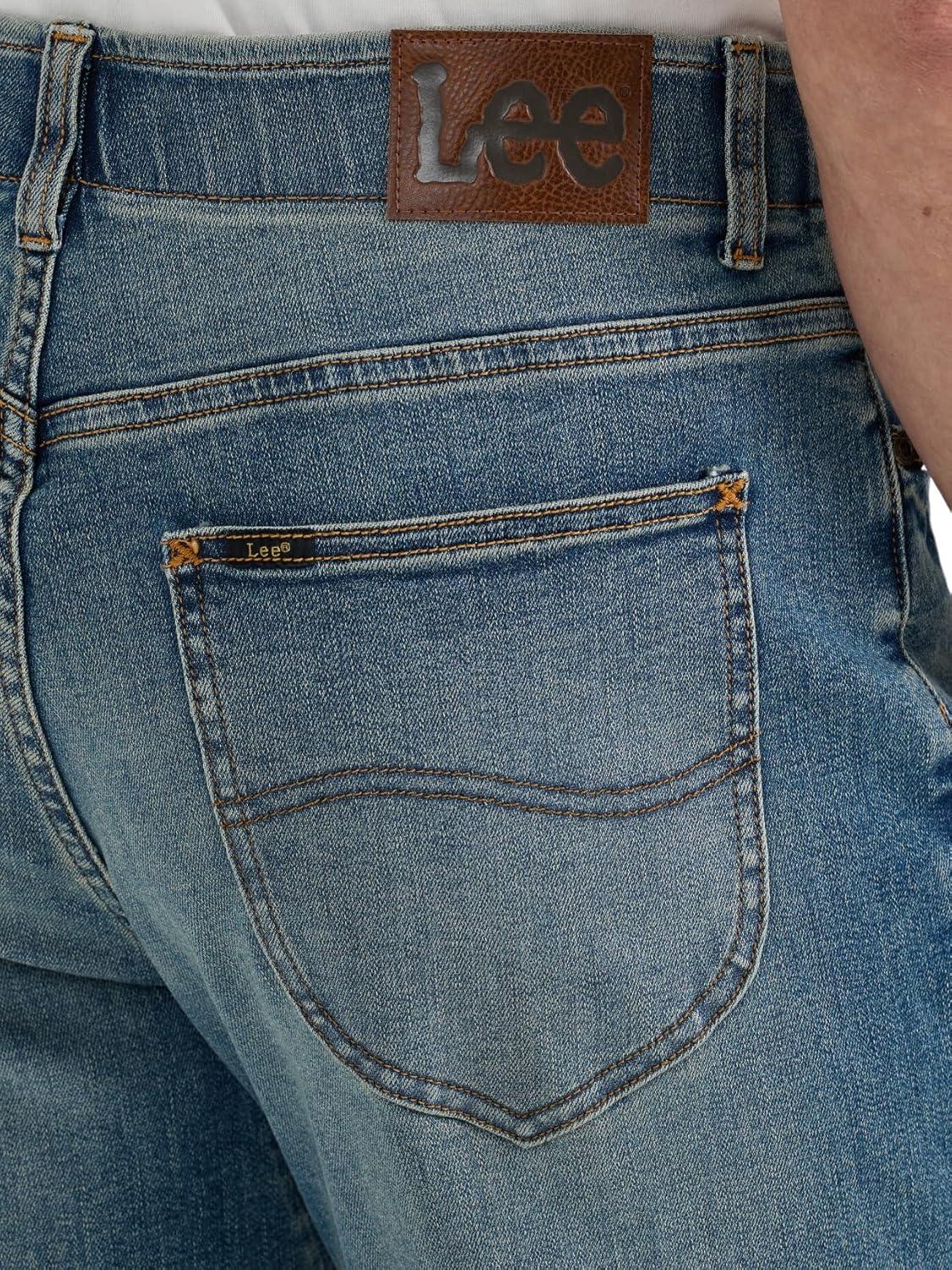 imageLee Mens Extreme Motion Relaxed Straight JeanZone