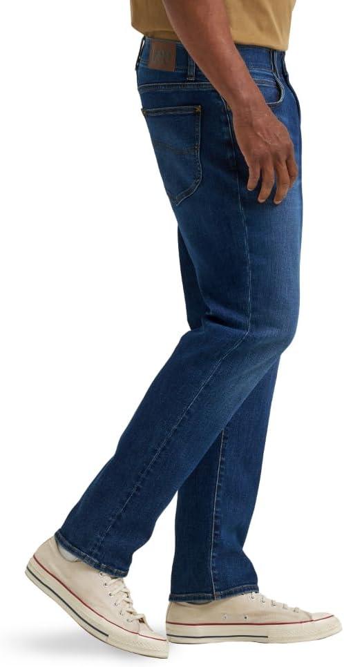 imageLee Mens Extreme Motion Straight Taper JeanMidmoore