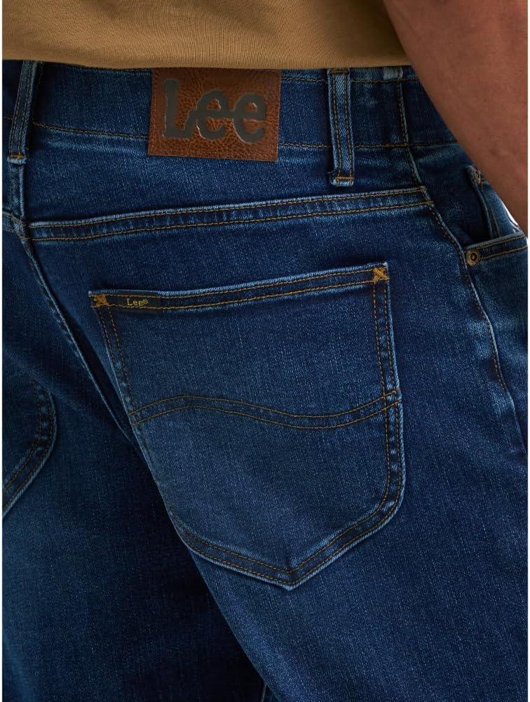 imageLee Mens Extreme Motion Straight Taper JeanMidmoore