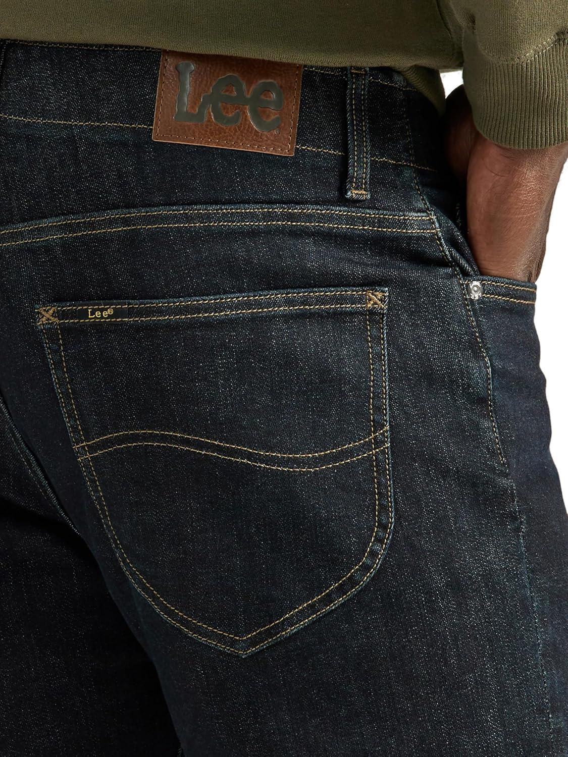imageLee Mens Extreme Motion Straight Taper JeanRinse