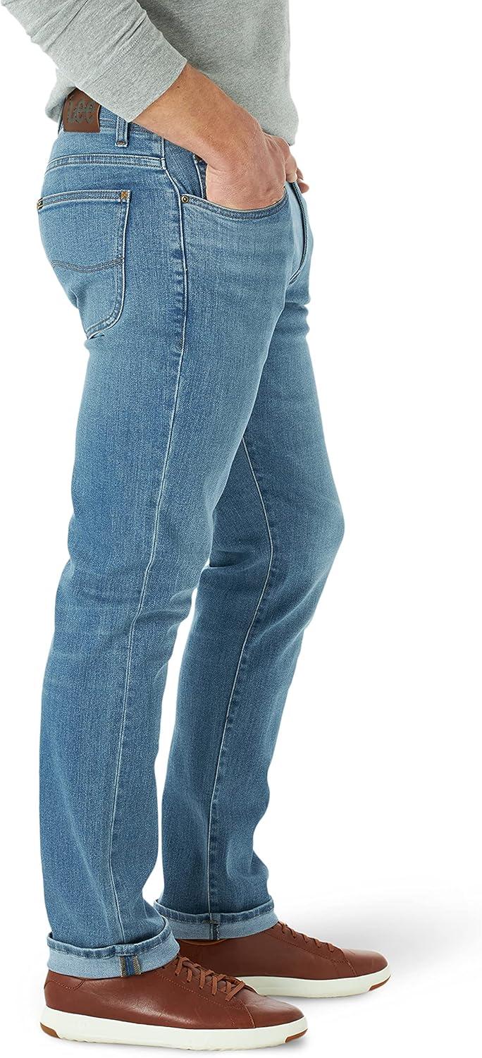 imageLee Mens Extreme Motion Straight Taper JeanScott