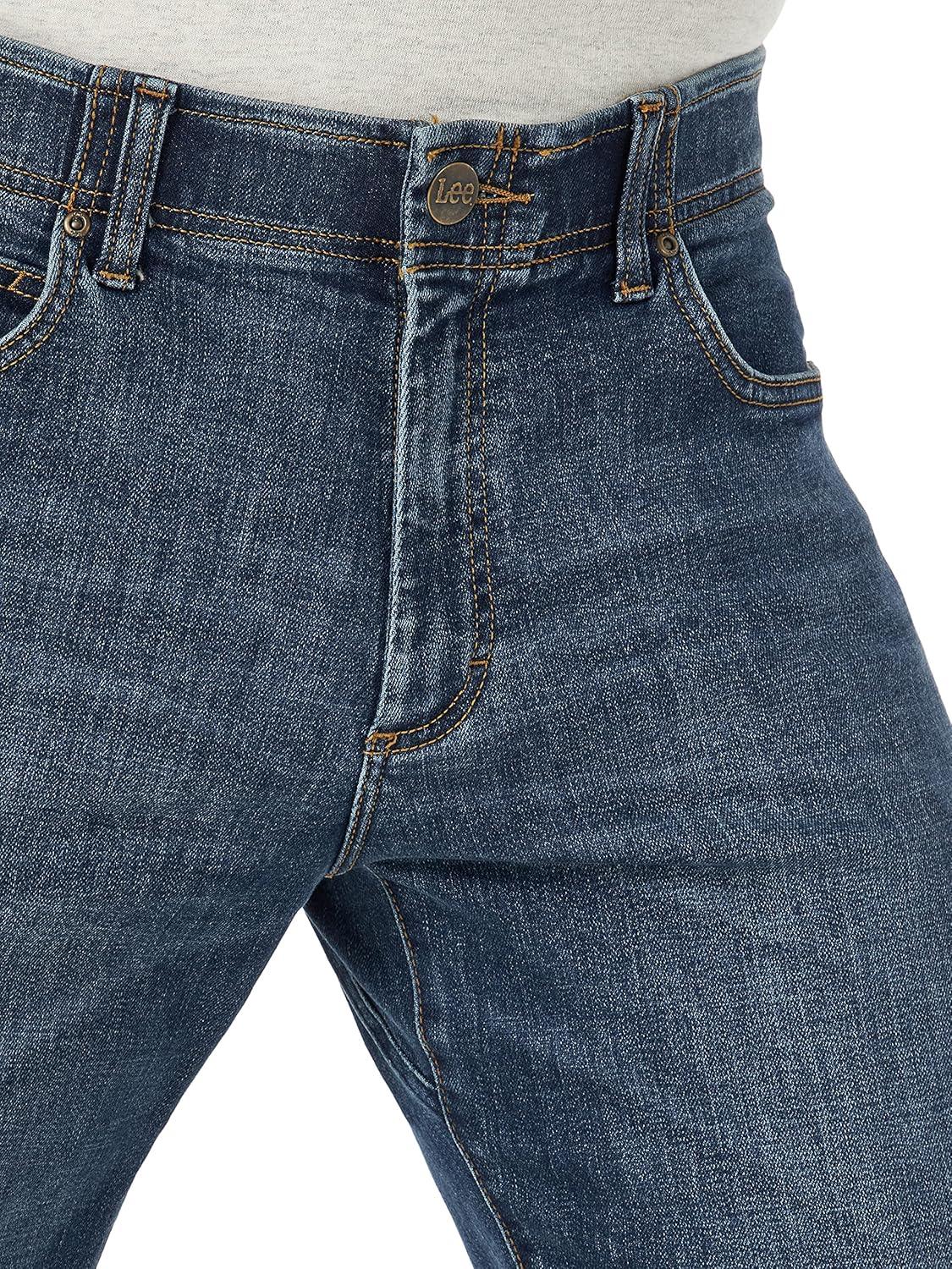imageLee Mens Extreme Motion Straight Taper JeanTokyo