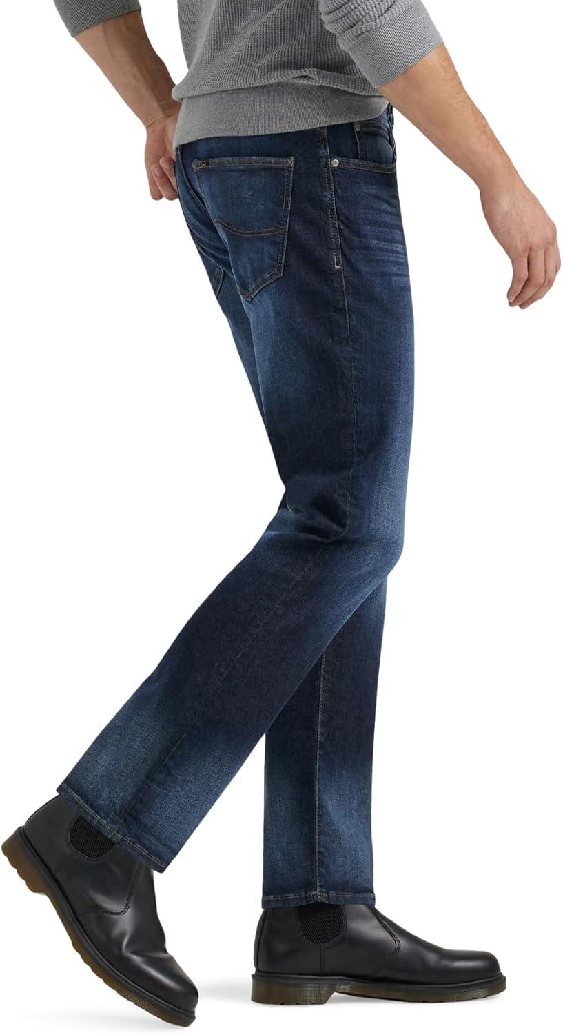 imageLee Mens Extreme Motion Straight Taper JeanTrip
