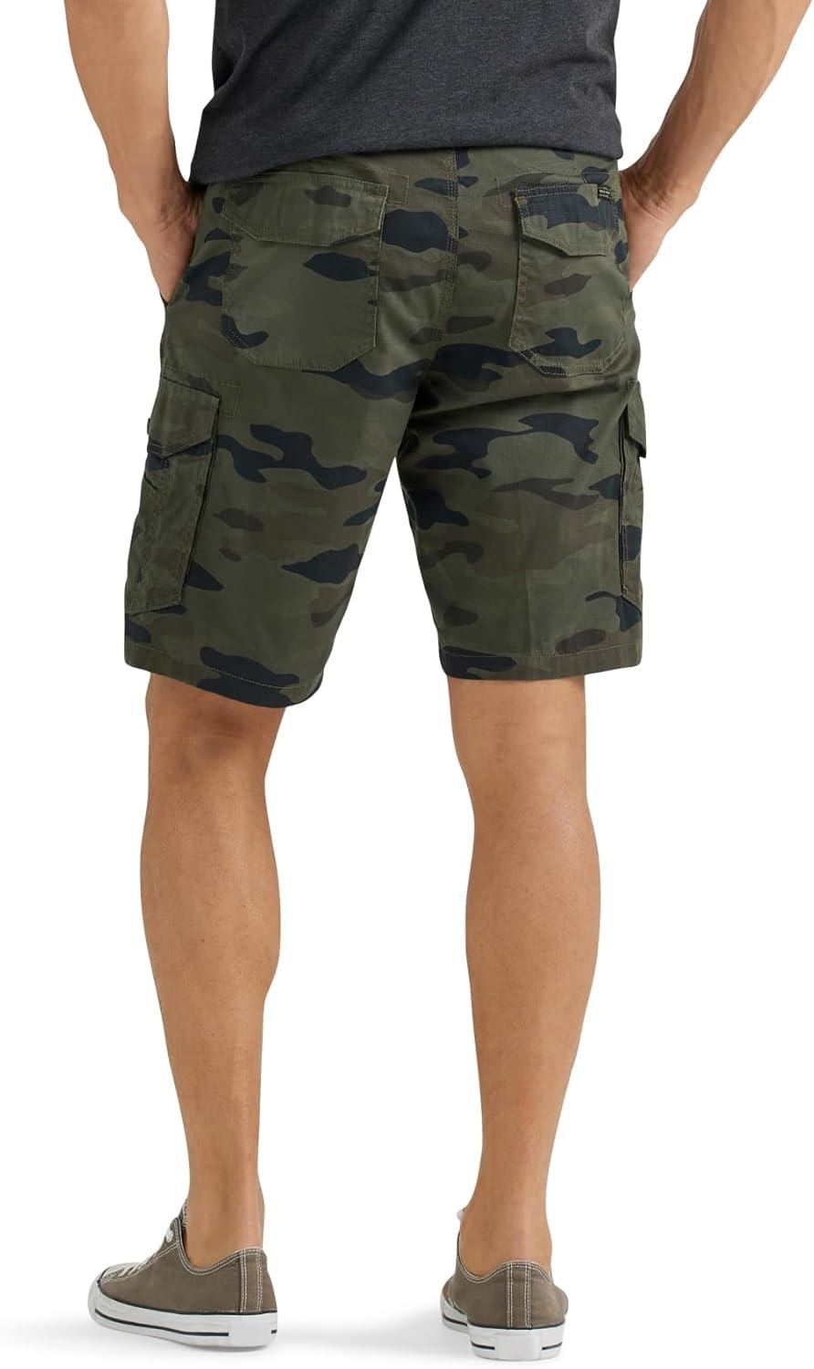 imageLee Mens Extreme Motion Swope Cargo ShortGreen Granite Camo