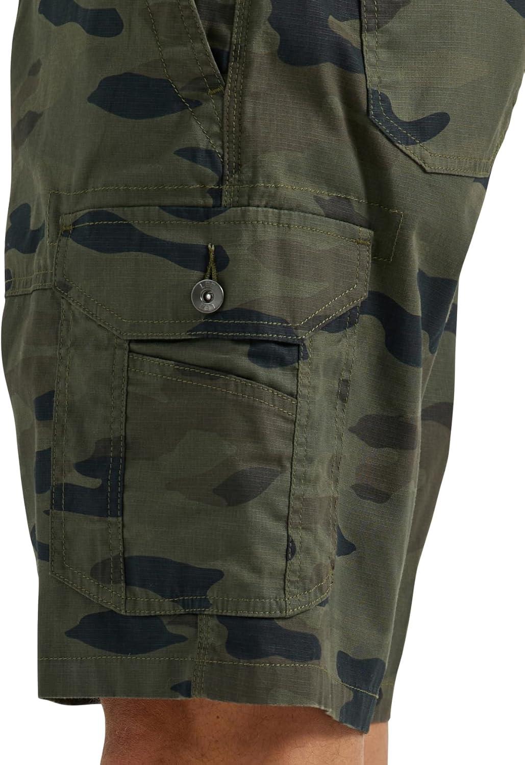 imageLee Mens Extreme Motion Swope Cargo ShortGreen Granite Camo