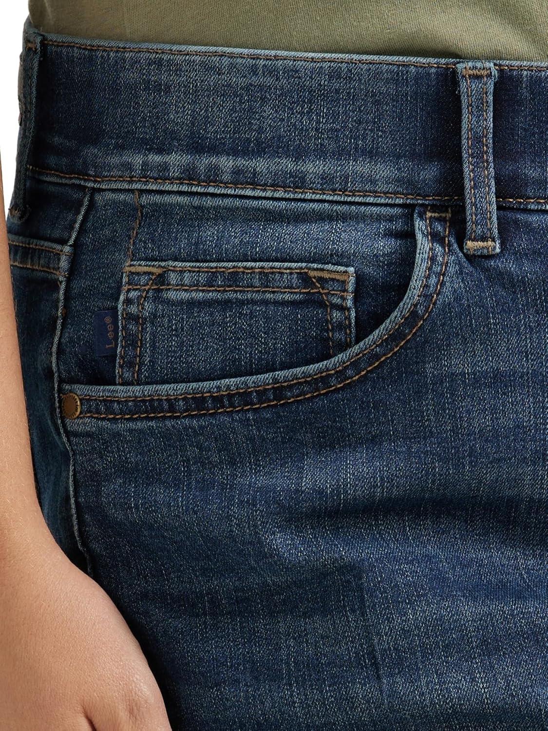 imageLee Womens Flex Motion 5 Pocket Capri JeanBewitched