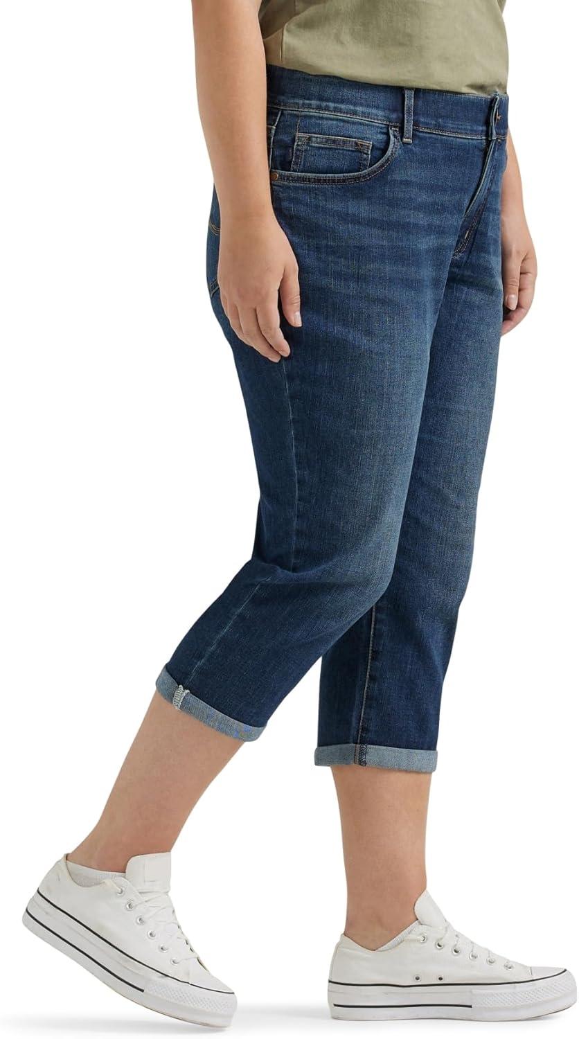 imageLee Womens Flex Motion 5 Pocket Capri JeanBewitched