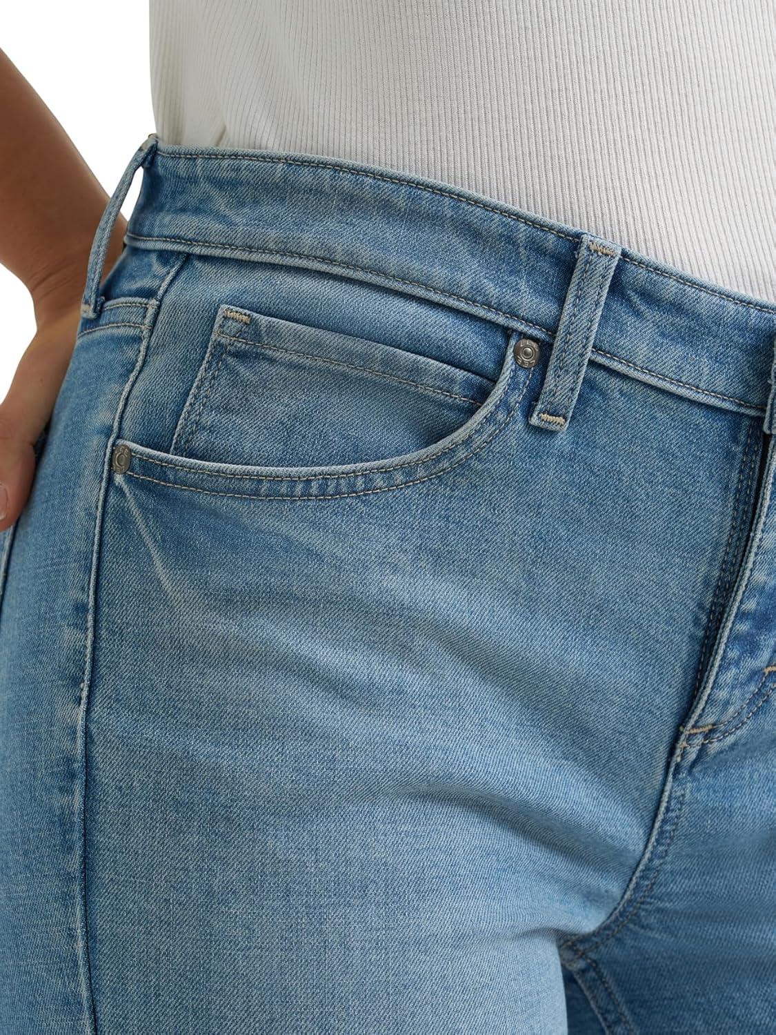 imageLee Womens Legendary Mid Rise 90s Taper JeanOn Holiday
