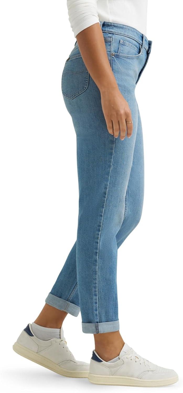 imageLee Womens Legendary Mid Rise 90s Taper JeanOn Holiday