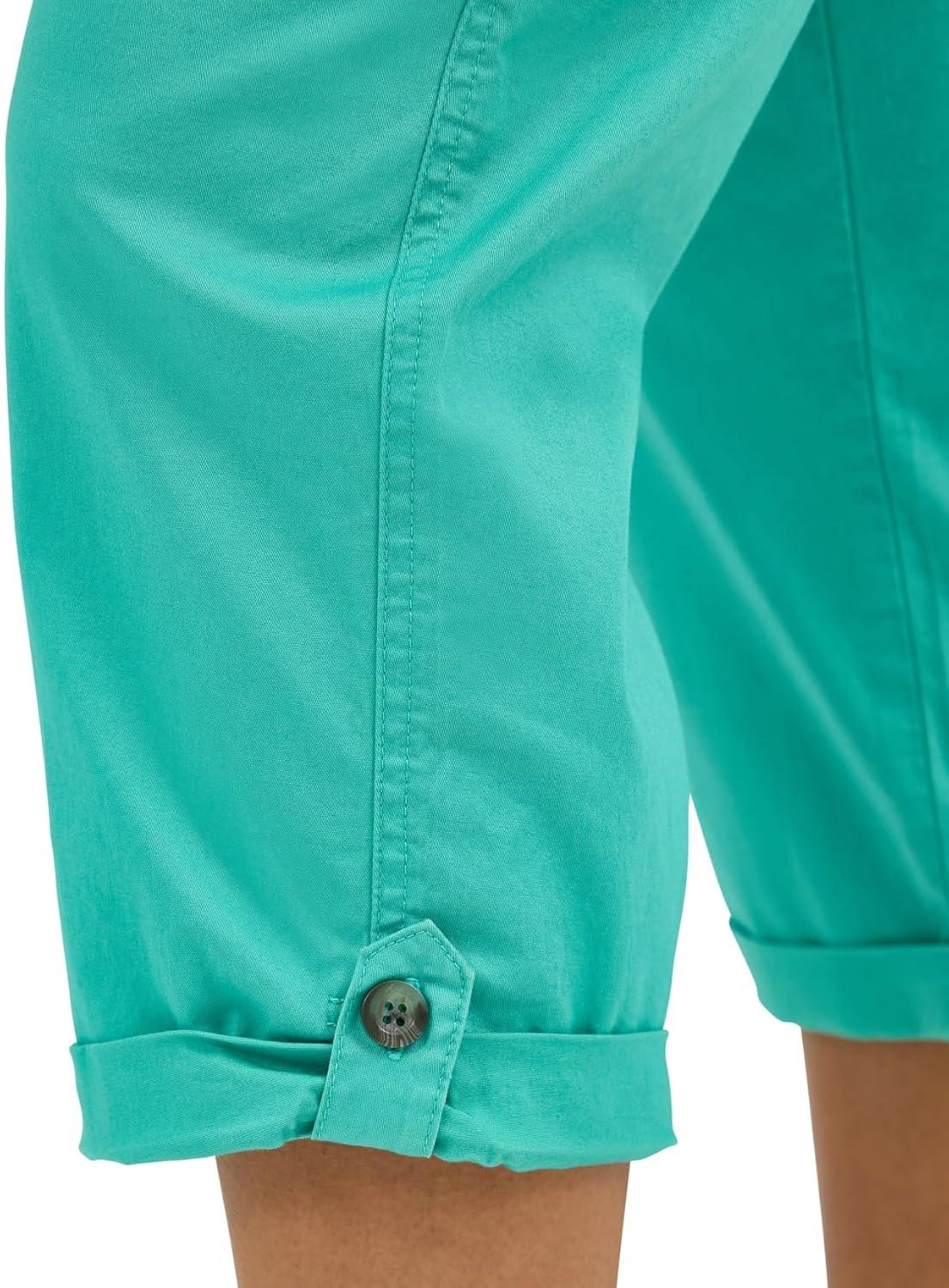 imageLee Womens Ultra Lux Comfort with FlextoGo Cargo Capri PantGrassy Green