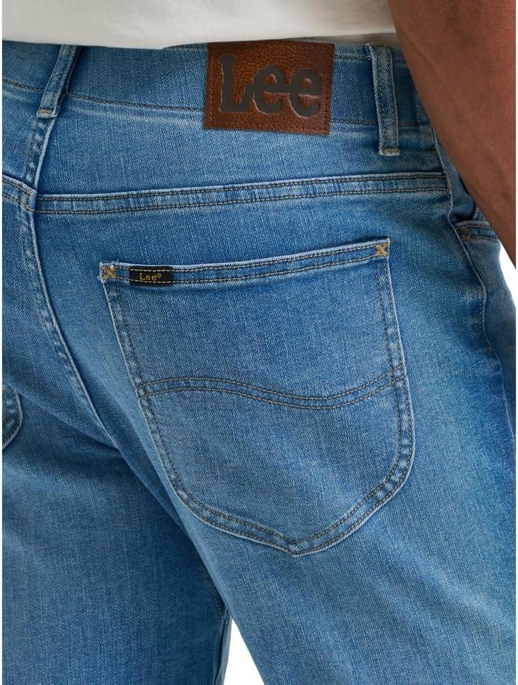 imageMens Extreme Motion Slim Straight Leg Jean 2015437Revival