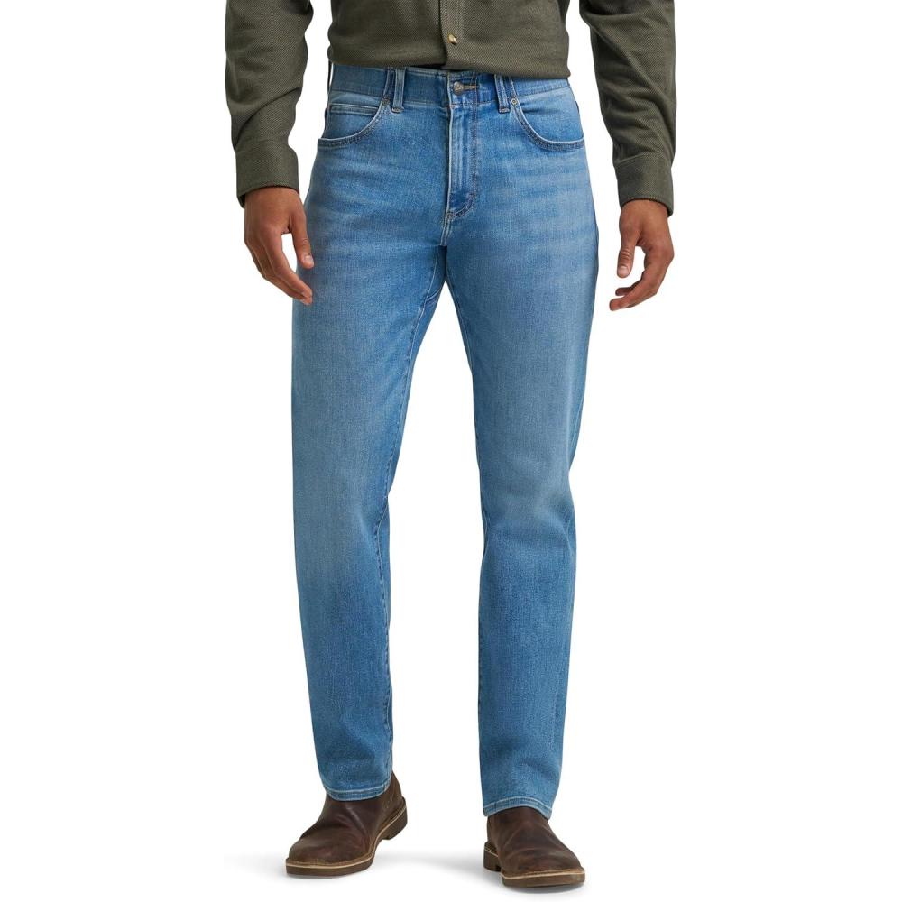imageLee Mens Extreme Motion Athletic Taper JeanRevival