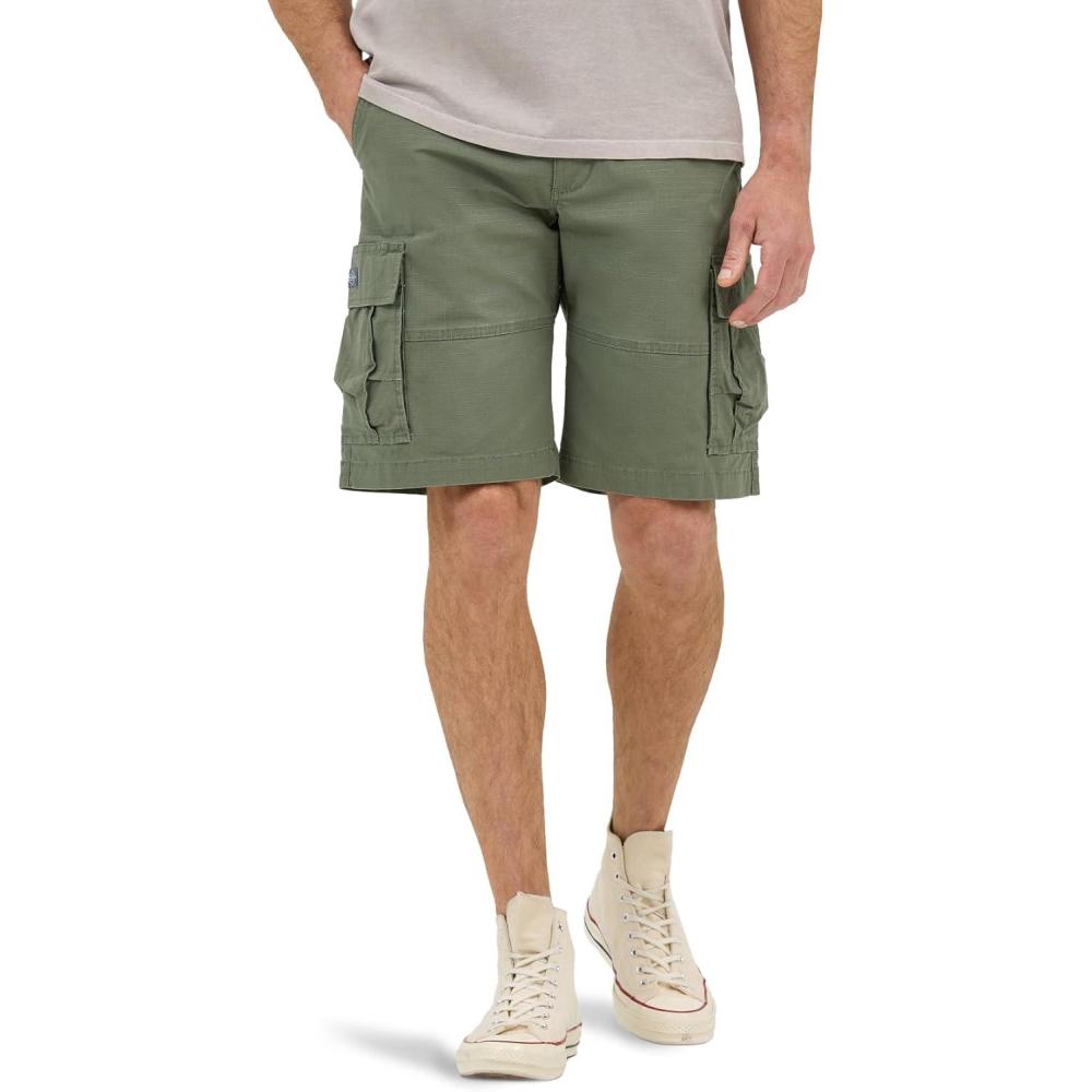 imageLee Mens Extreme Motion Carolina Cargo ShortOlive Grove Ripstop