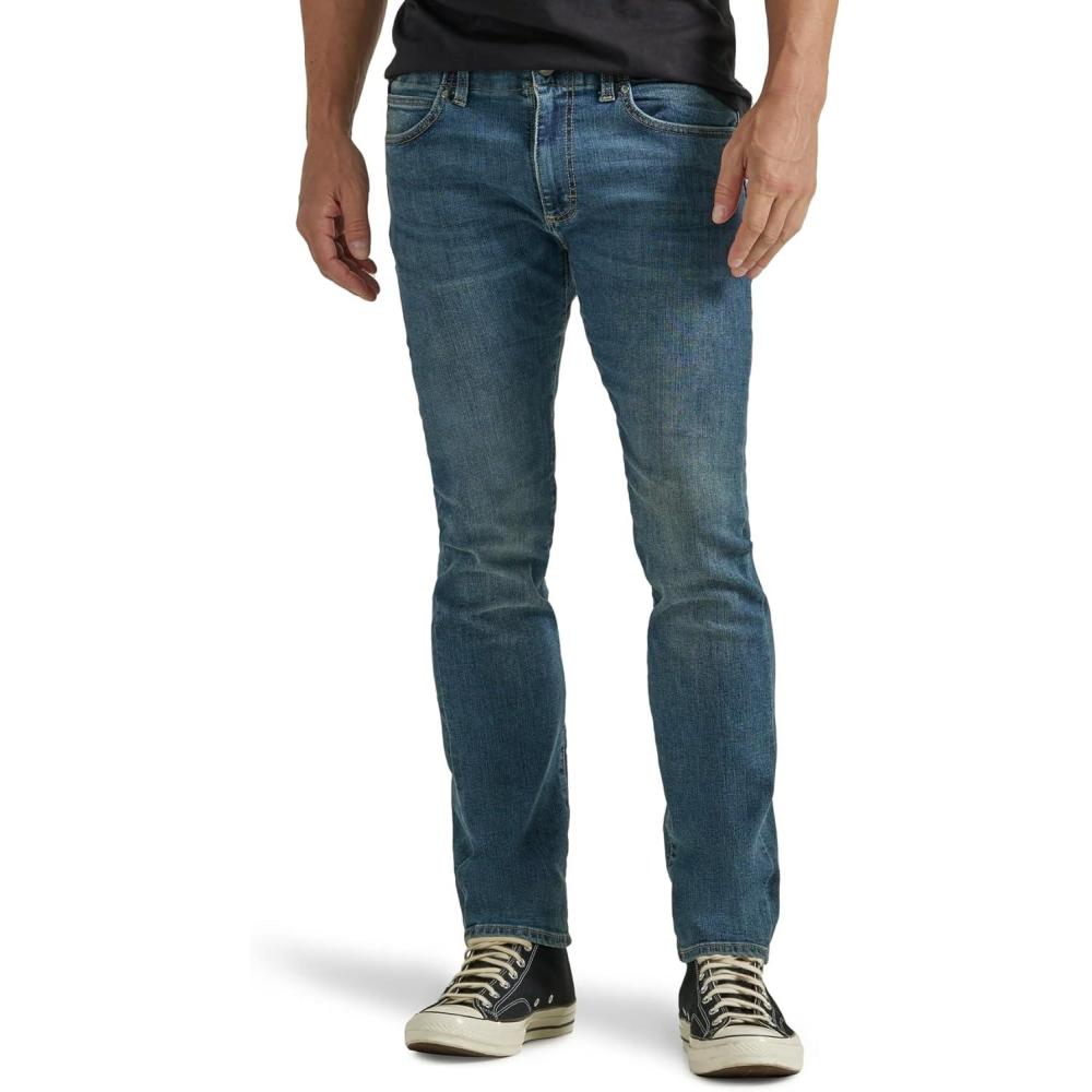 imageMens Extreme Motion Slim Straight Leg Jean 2015437Cortez