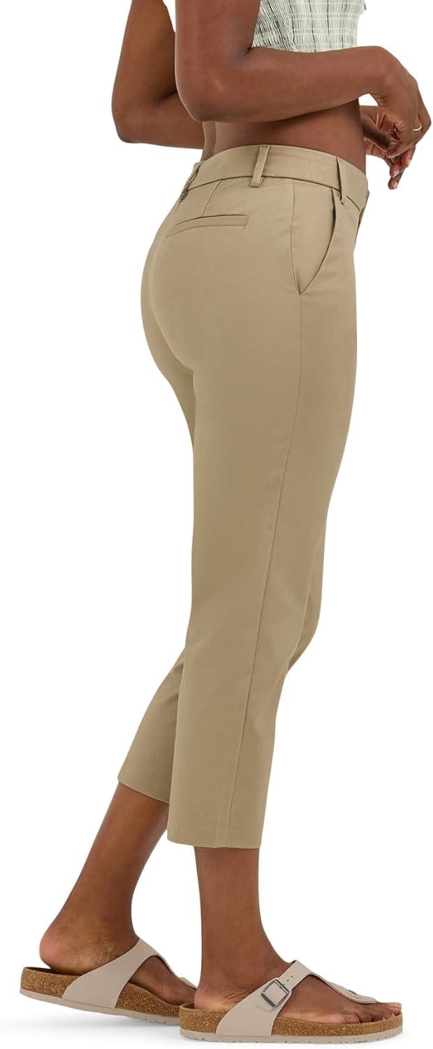 imageLee Womens Wrinkle Free 23 Capri PantKansas City Khaki