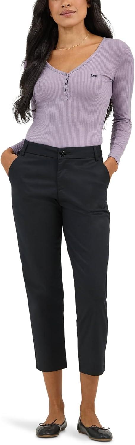 imageLee Womens Wrinkle Free 23 Capri PantUnionall Black
