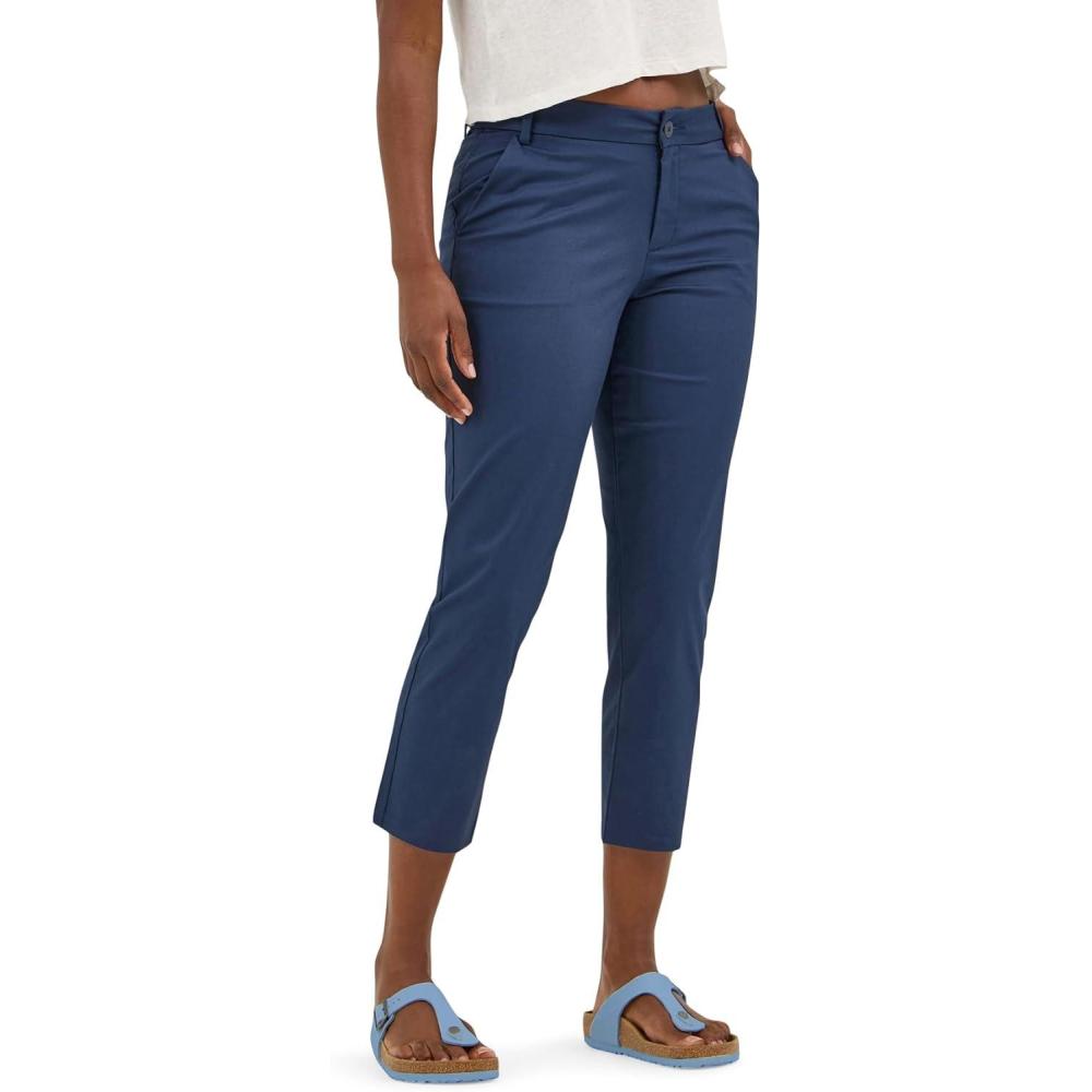 imageLee Womens Wrinkle Free 23 Capri PantMood Indigo
